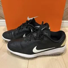NIKE ゴルフシューズ　ブラックのサムネイル