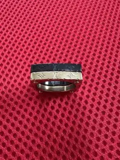 ルイヴィトン　リング　ボールド　セット　モノグラム　ゴールド　ブラック正規品のサムネイル