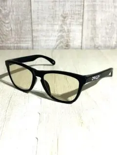 OAKLEYオークリーox8137CブラウンFROGSKINSフロッグスキン