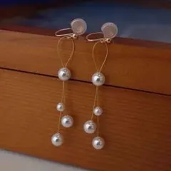 ゴールド　パール　ロングイヤリング　レイヤーデザイン　上品　華やか　結婚式