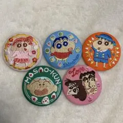 クレヨンしんちゃん　缶バッチ　5点セット