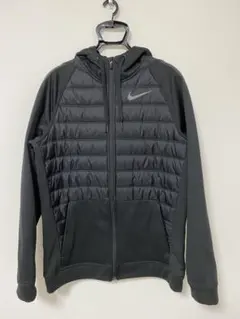 Nike フード付きパデッドウィンドブレーカー