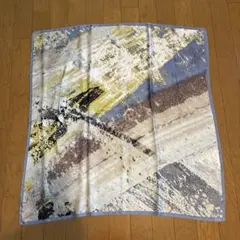 echo シルク100%スカーフ 抽象模様