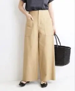 IENA パッチポケットパンツ ベージュ 38サイズのサムネイル