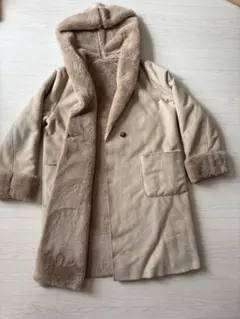 GU フード付きベージュロングコート