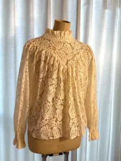 【美品】アイボリー レース ハイネック ブラウスのサムネイル