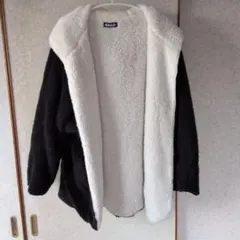 ANAP ふわふわボア フリースジャンパー 黒と白 シンプル