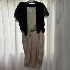 エレガントベージュパーティードレス