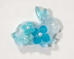 再販不可。うさぎ♥八重コデマリレジンヘアゴムブローチ - メルカリ