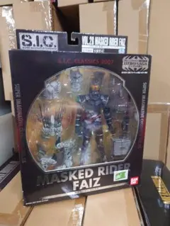 s.i.c. 仮面ライダーファイズ Classics2007特典付　未開封品 s.i.c. 仮面ライダーファイズ Classics2007特典付 未開封品 - メルカリ