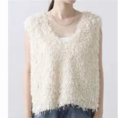 美品、Gready Brilliant シャギージャガードベスト