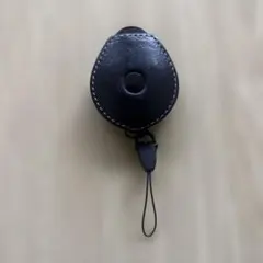 レザー・黒・収納式ネックストラップ・プティ・スマホショルダー・鍵・カメラ