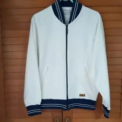 ホワイト ブルゾン