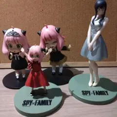 スパイファミリー　フィギュアセット