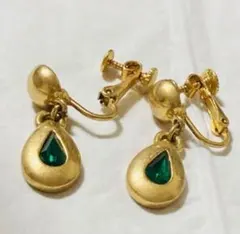 イヤリング アンティーク ゴールドカラー