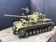 1/35 ドイツ軍 IV号戦車 塗装済み完成品のサムネイル