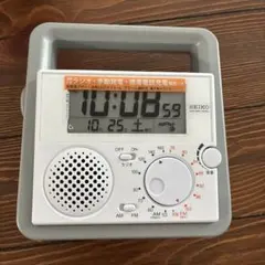 SEIKO AM/FMラジオ 手動発電付きSQ692W