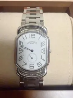 良品　エルメス HERMES ラリー スモセコ メンズ RA1.810 ホワイトのサムネイル