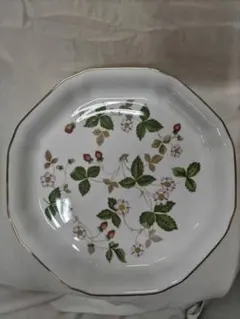 WEDGWOOD ワイルドストロベリー プレート 皿