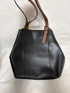 BARNEYS NEW YORK ブラック ショルダーバッグ 本革