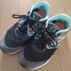 キッズ★new balance HANZO スポーツシューズ 22.5cm