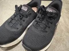 SKECHERS GO RUN Arch Fit スリップイン ブラック