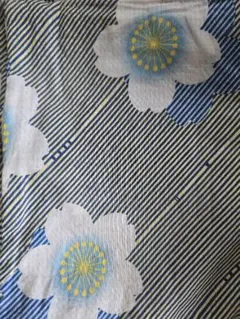 《花火大会に是非》花柄 浴衣 青と白のストライプ