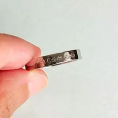 未使用 カルバンクライン 指輪 ロゴリング シルバー色 19号のサムネイル