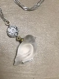 ヴィンテージ 磨りガラス マット スワロフスキー 小鳥 ことり ロングネックレス