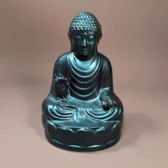 大仏様の置物　酒入れ　白泉窯