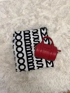 MARC JACOBS THE DUFFLEのサムネイル