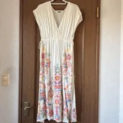 グレース♡刺繍入りロングワンピースのサムネイル