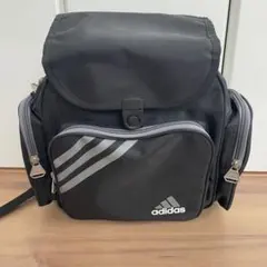 adidas 黒 バックパック 3本ストライプ　リュックサック
