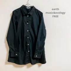 アースミュージック&エコロジー　黒ブラウス　プリーツ　Aライン　FREE