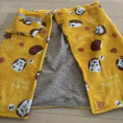 膝掛け 100×70 ボタン付き 肩かけ ハリネズミ ブランケット 裏ボア