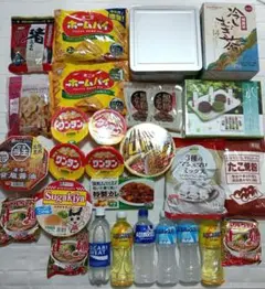 食品詰め合わせ　28点まとめ売り　ギフト　カップ麺　お菓子などのサムネイル