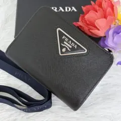 RFID搭載/極美品✨プラダ　二つ折り　三角ロゴ　L字　サフィアーノ　本革　黒