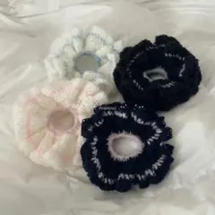 モヘア糸のふんわりシュシュ（大きめ） «black×blue» -4色展開-