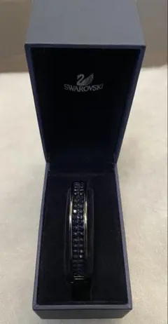 SWAROVSKI ブラックブルーストーン バングル（約16.5cm）