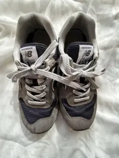 お値下げしました　ニューバランスClassic 574 グレー/ネイビー23cm