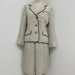 Item thumbnail for item 29d8c55d-0bf8-4324-bc06-fc6af2c7a82a