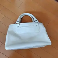 LONGCHAMP ハンドバッグ ホワイト レザー ドーム型 - メルカリ