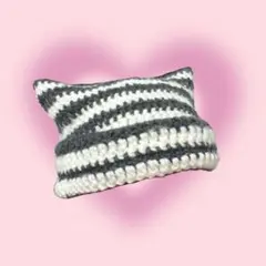 ハンドメイド 編み物 猫耳ニット帽 グレー ストライプ ニット帽 手編み ネコ耳