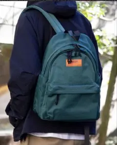 UNIVERSAL OVERALL スラントデイパック グリーン　大容量