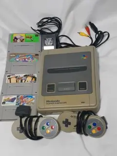 スーパーファミコン 本体 コントローラー2つ ゲームソフト4本付き