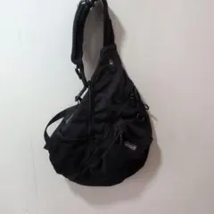 すごく便利。Coleman ボディバッグ ブラック