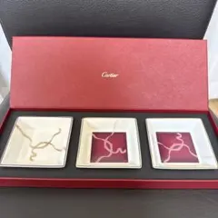 カルティエ　ミニトレイ　小皿　3個セット　ノベルティ 2026年最新】Cartier 皿の人気アイテム - メルカリ