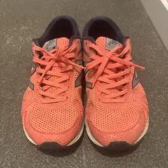 New Balance VAZEE URGE ランニングシューズ23.5cmのサムネイル