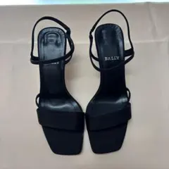 BALLY ブラック ストラップサンダル 中ヒールのサムネイル