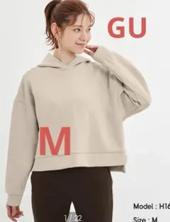 【新品美品】パーカー